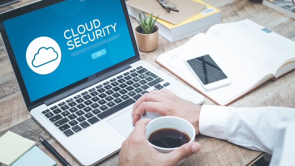 Sécurité et accessibilité grâce au cloud​ avec Infoniqa OneSmart et OneSolutions
